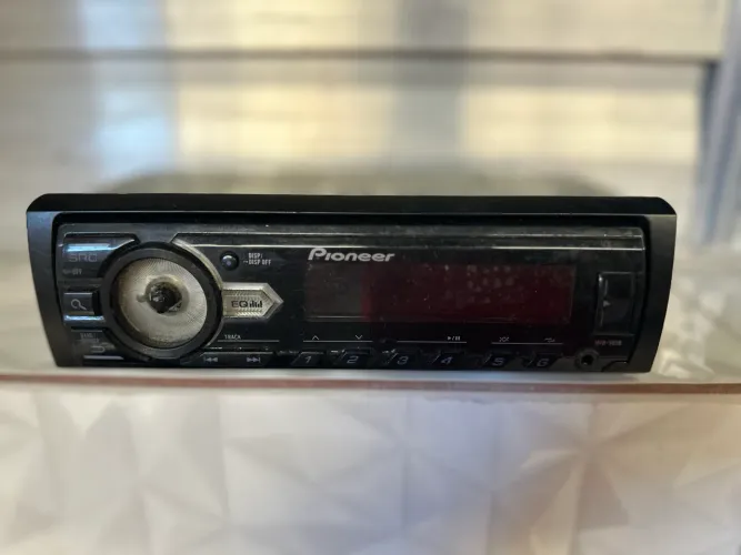 Vendo Um Som usado , não é Bluetooth Funciona Normal
