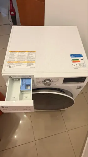 Lava e Seca LG ThinQ 11kg Inverter Direct Drive ? Excelente Estado