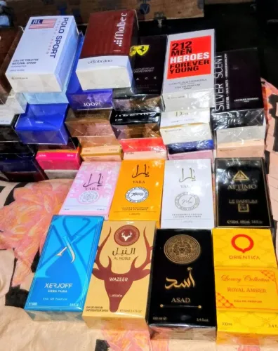 Vende-se perfumes