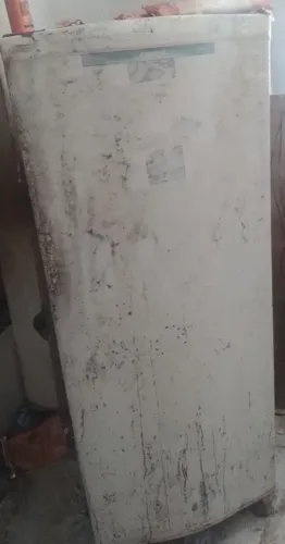 Geladeira pequena cônsul tipo A de economia 