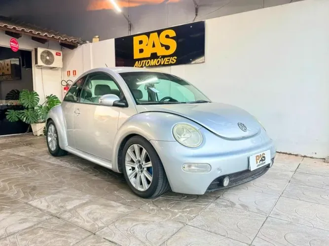 Volkswagen New Beetle 2.0 MI Mec./aut. 2005