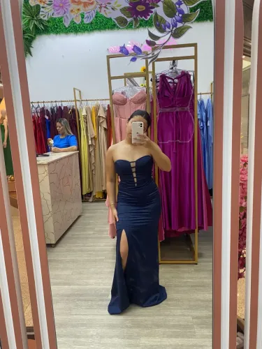 Vestido de festa azul marinho