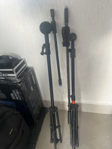 Pedestal para microfone 