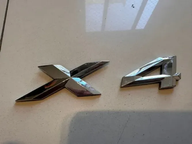 Emblema Traseiro Original BMW X4 M F26 ano 2014 a 2017