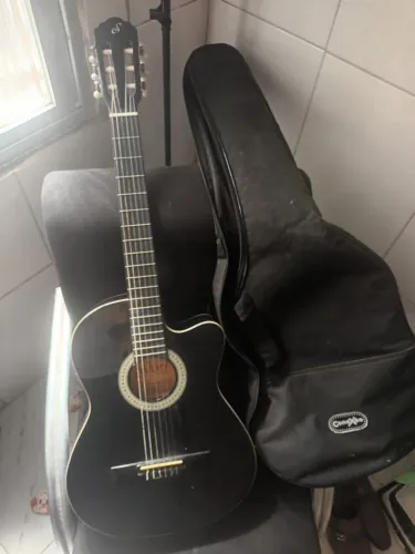 Violão eletrônico