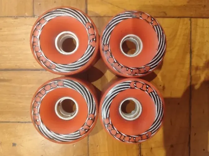 Rodas Cult Centrifuge para longboard