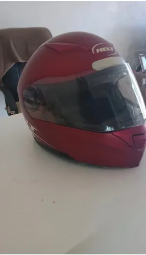 Capacete