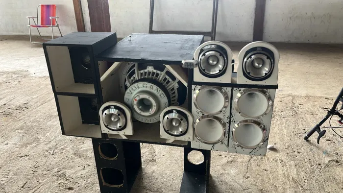Vende-se som automotivo