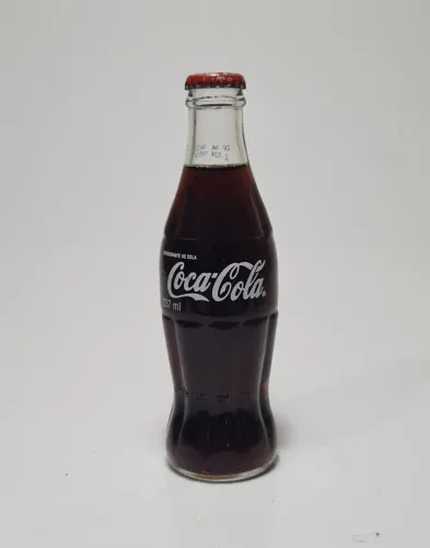 Garrafa Comemorativa da coca cola 30 anos da empresa aérea TAM Lacrada