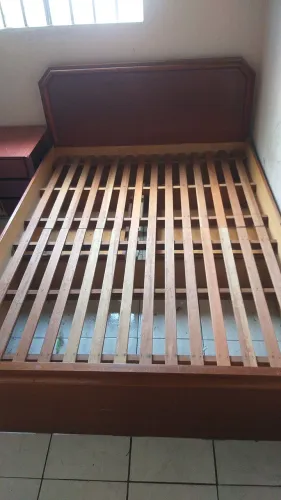 Cama de casal Madeira *