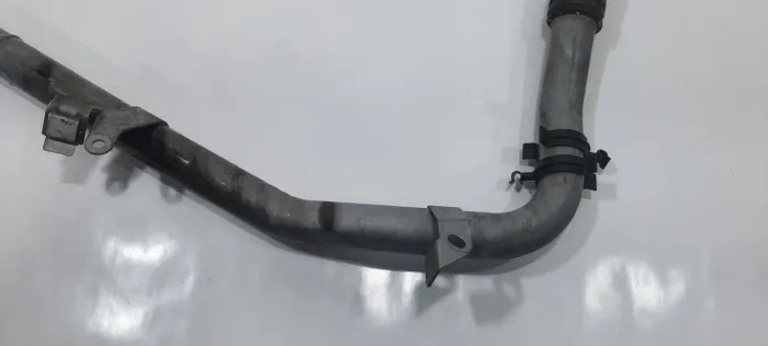 Cano Dágua Mercedes Gla 200 1.6 2018 V2268