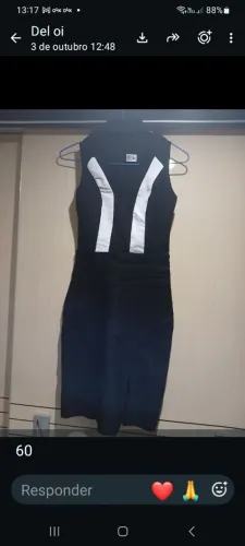 Vestido Preto Ombro a Ombro com Renda e Manga Boca de Sino / Flare