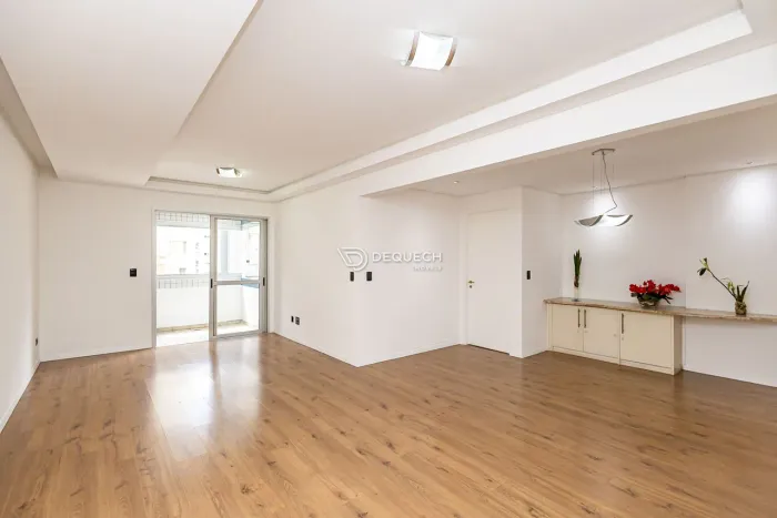 PRÓXIMO AO CLUBE CURITIBANO