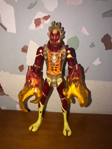 RARO Boneco ben 10 Chama DNA alien heroes 