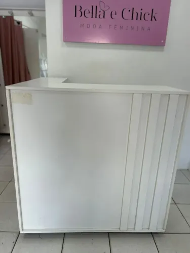 Vendo balcão em L