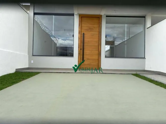 Casa com 3 dormitórios à venda, 108 m² por R$ 670.000,00 - Novo Centro - Santa Luzia/MG