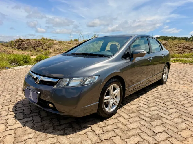 Honda Civic Sedan EXS 1.8/1.8 Flex 16V Aut. 4P 2007