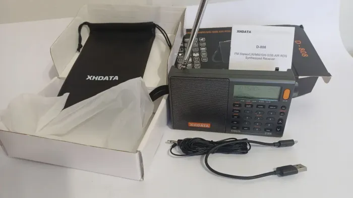 Rádio receptor Hxdata D-808 AM, OC (SSB), FM, BANDA AÉREA