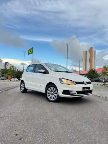 Volkswagen Fox Trendline 1.0 Flex 8V 5P 2015