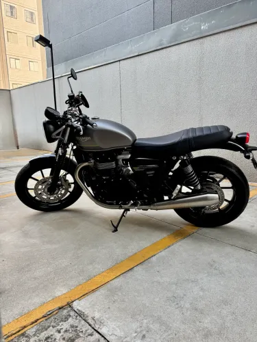 Triumph Speed Twin 900 2023