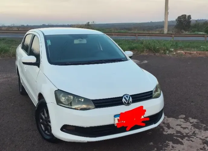 Volkswagen Voyage 1.0/1.0 City MI Total Flex 8V 4P 2013