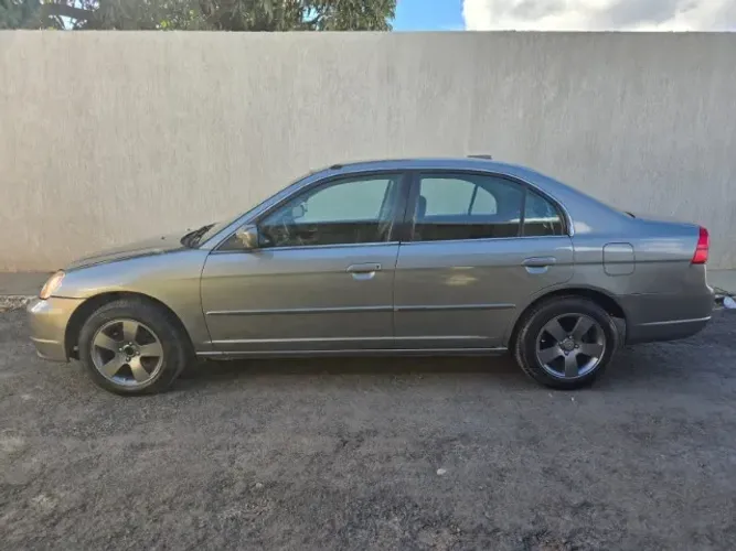 Honda Civic Sedan LX 1.7 16V 115cv Mec. 4P 2001
