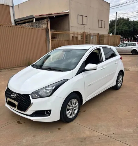 Hyundai HB20 Unique 1.0 Flex 12V Mec. 2019