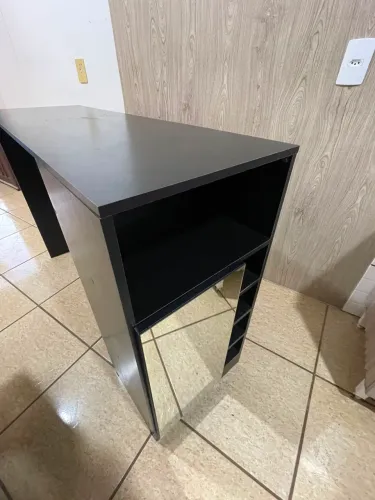 Mesa de escritório/ escrivaninha