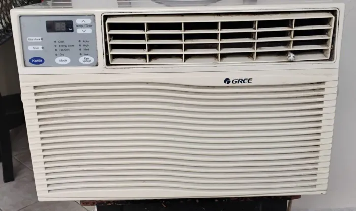 Ar Condicionado Gree ótimo estado 7mil Btu/h 127 volts