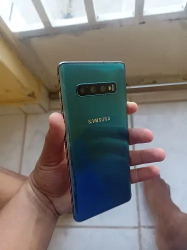 Samsung Galaxy S10+ PLUS