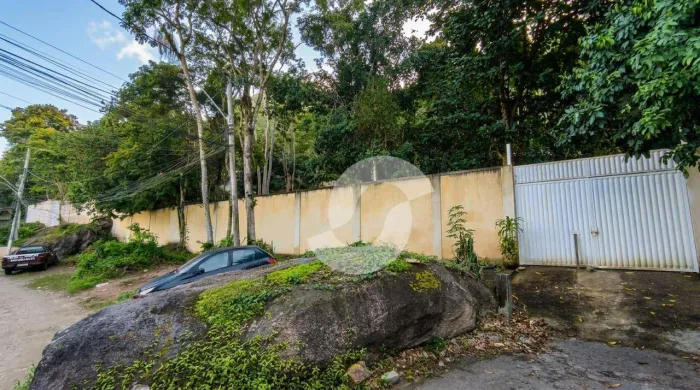 Terreno à venda, 1620 m² por R$ 790.000,01 - Cafubá - Niterói/RJ