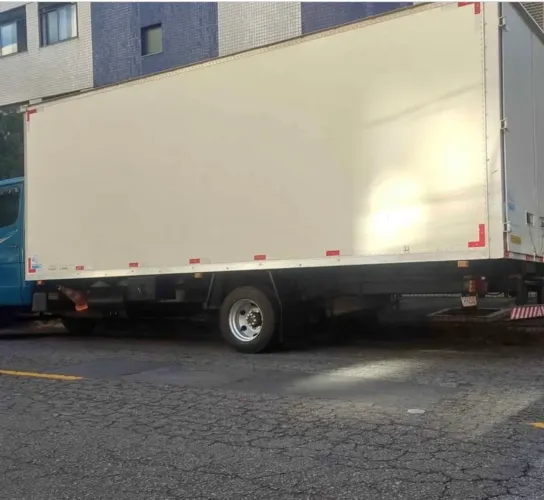 Vendo parcelado Caminhão Caçamba bitruck vm 270