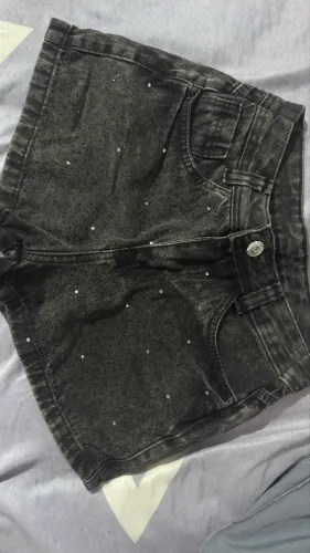 Short jeans preto com brilho
