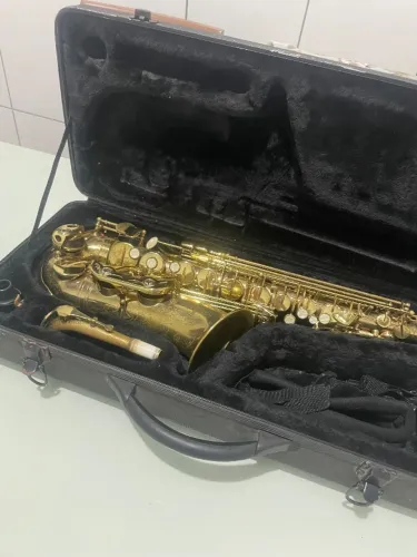 Saxofone alto 