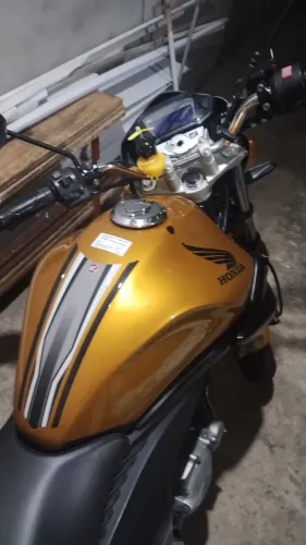 Moto revisada trocado cabeçote bateria embreagem 