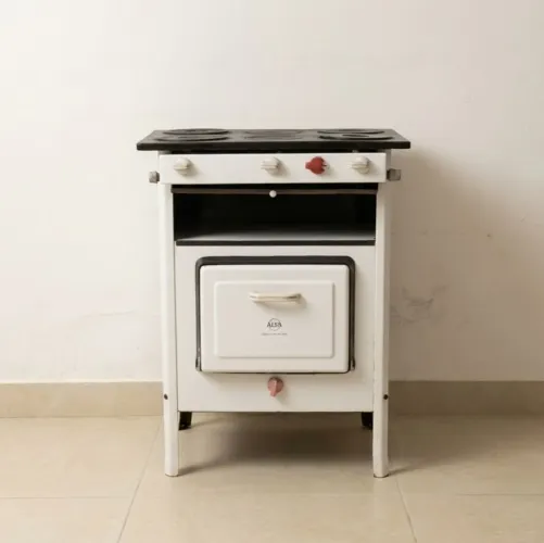 Fogão Antigo Alfa Esmaltado c/ Chapa de Ferro Fundido ? Vintage / Retrô
