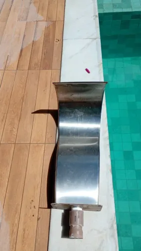 cascata de piscina