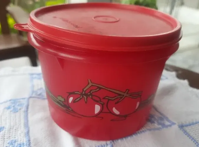 Pote Tupperware legítimo 12cm x 14cm louça antiga