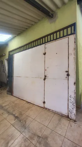 Portão Fechado 3.70 Largura x 2.55 Altura 