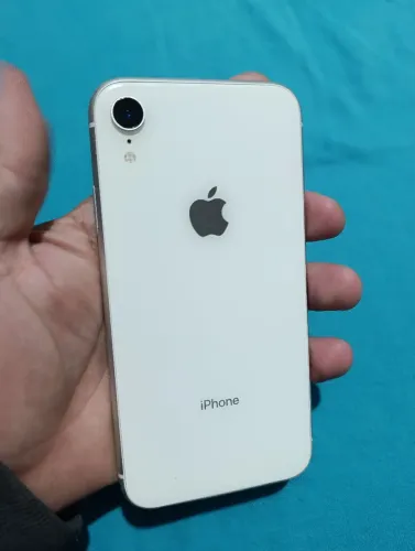 iPhone XR para retirada de peças 