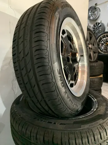 Rodas aro 15 Fusca 4x130 C/Pneus