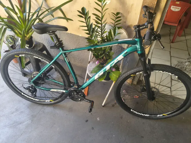 Vendo bicicleta aro 29 ,1 mês de uso
