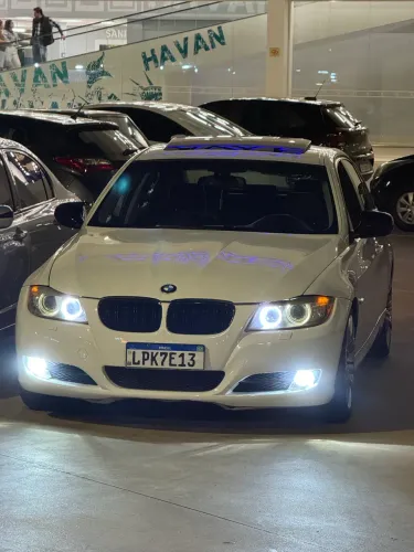 BMW 320I A 2010