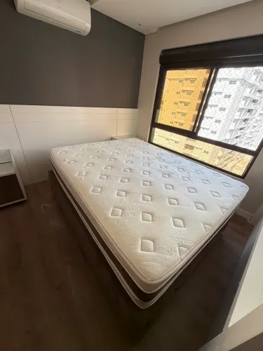 Conjunto Cama Box baú + Colchão Queen