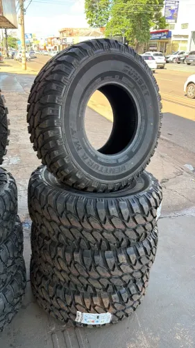 Pneus 33x12,5R15 novos 