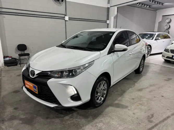 Toyota Yaris XS Sedan 1.5 Flex 16V 4P Aut. 2023