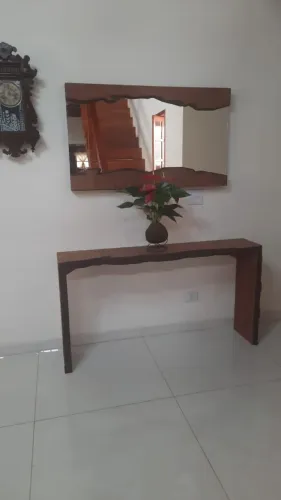 Aparador rustico em madeira maciça 