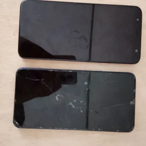Celular com defeito 