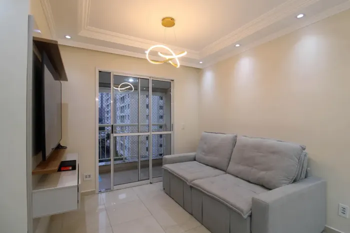 Apartamento à venda na Estrada São Francisco, Parque Taboão, Taboão da Serra - SP