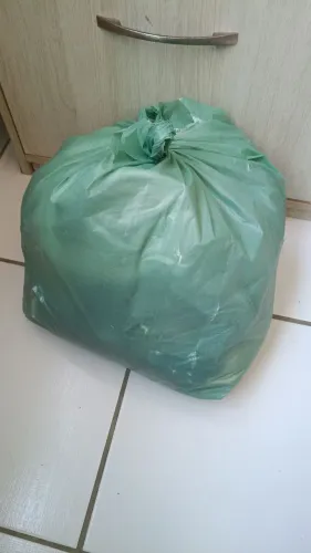 12 peças de roupas para brechó (preço negociável)